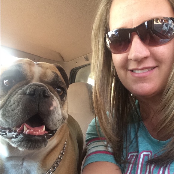 Meet your Posher, Amanda - Picture 1 of 1